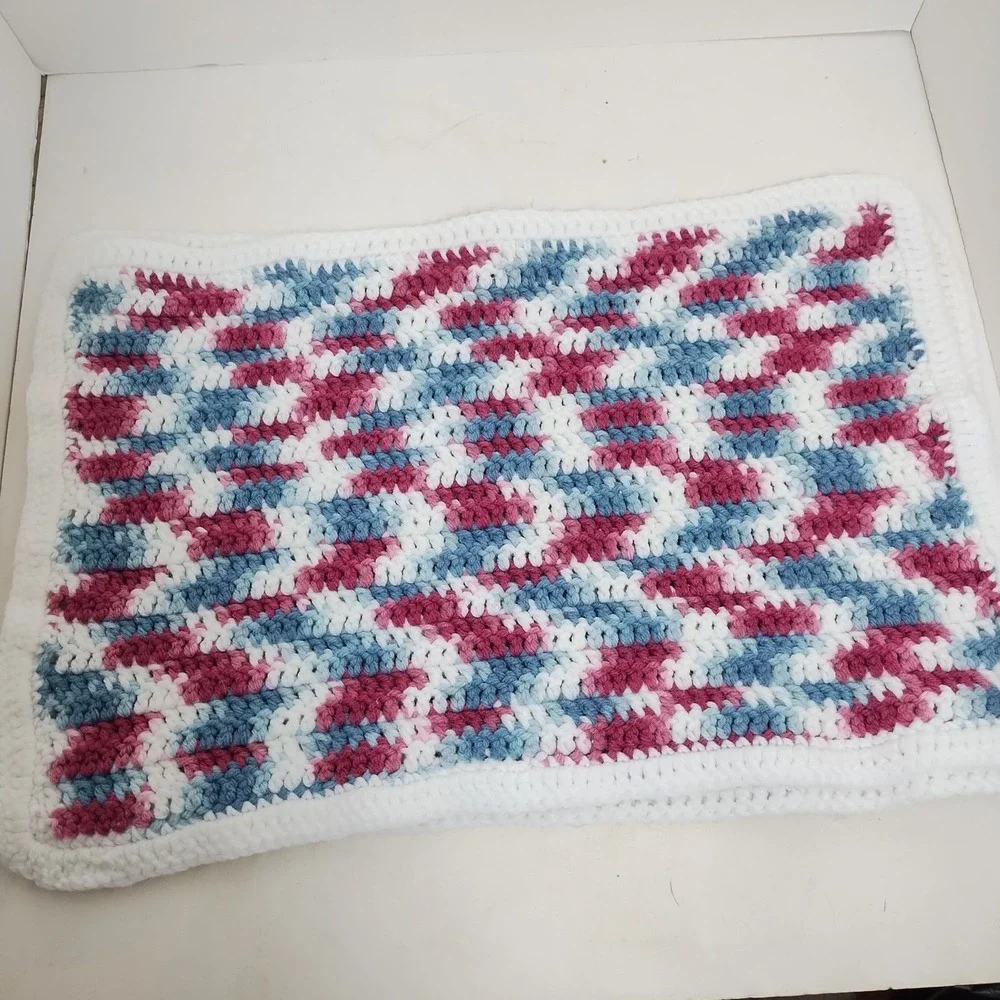 Set Of 2 Handmade Crocheted Rectangular Placemats Green Pink White Crochet 19x13